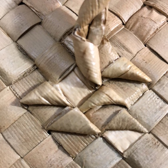 Vintage Woven Palm Leaf Purse - Picture 13 of 16